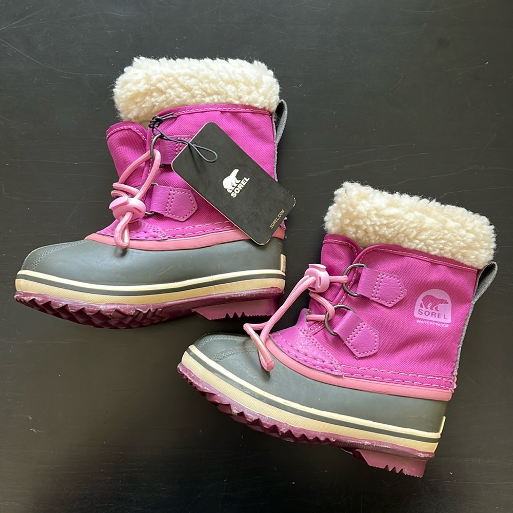 Sorrel Yoot pac boots girls pink berry waterproof.